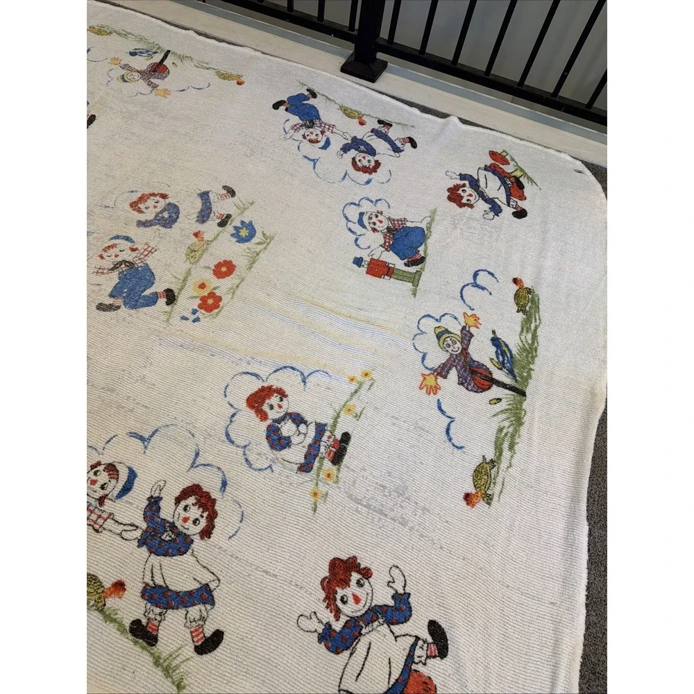 Vintage Raggedy Ann‎ and Andy Chenille Bedspread - Twin Size